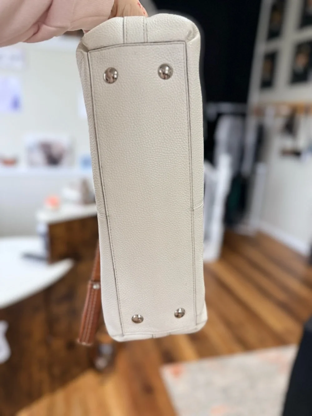 SOLD
Coach Penelope Pebbled Leather Tote | Cream & Saddle | EUC - Picture 7 of 12